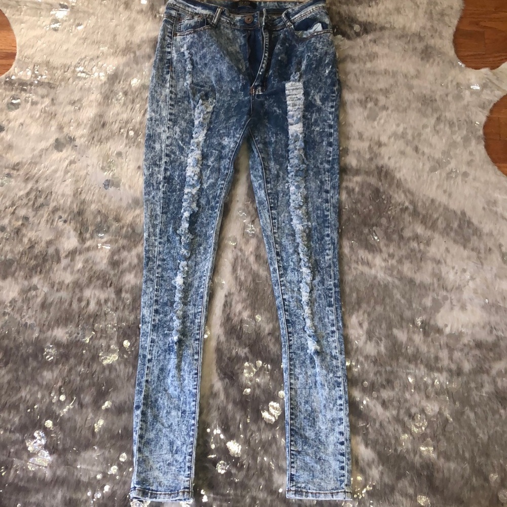 Stone washes stretch jeans